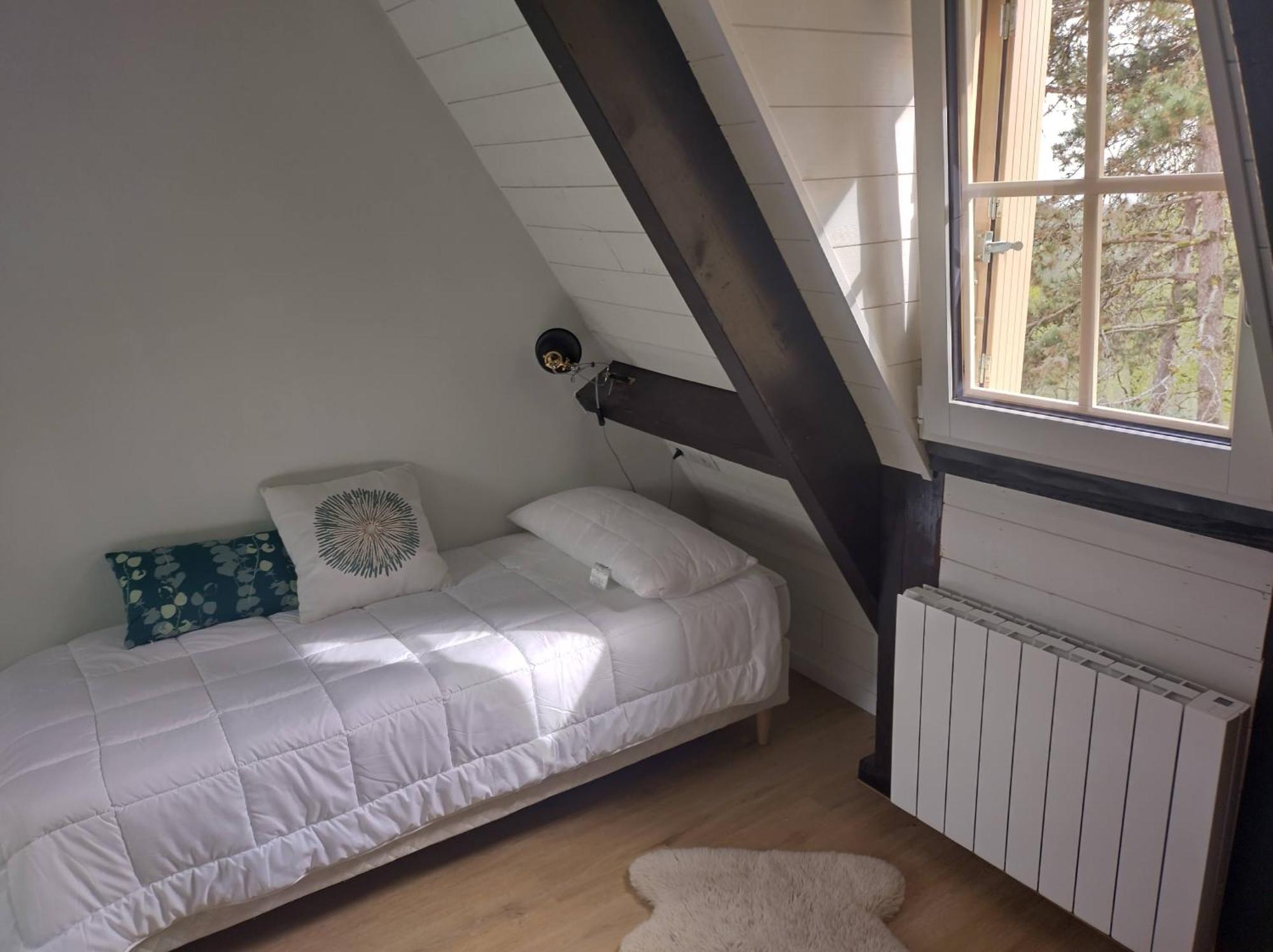 Les Bernardies Simeyrols Habitación foto