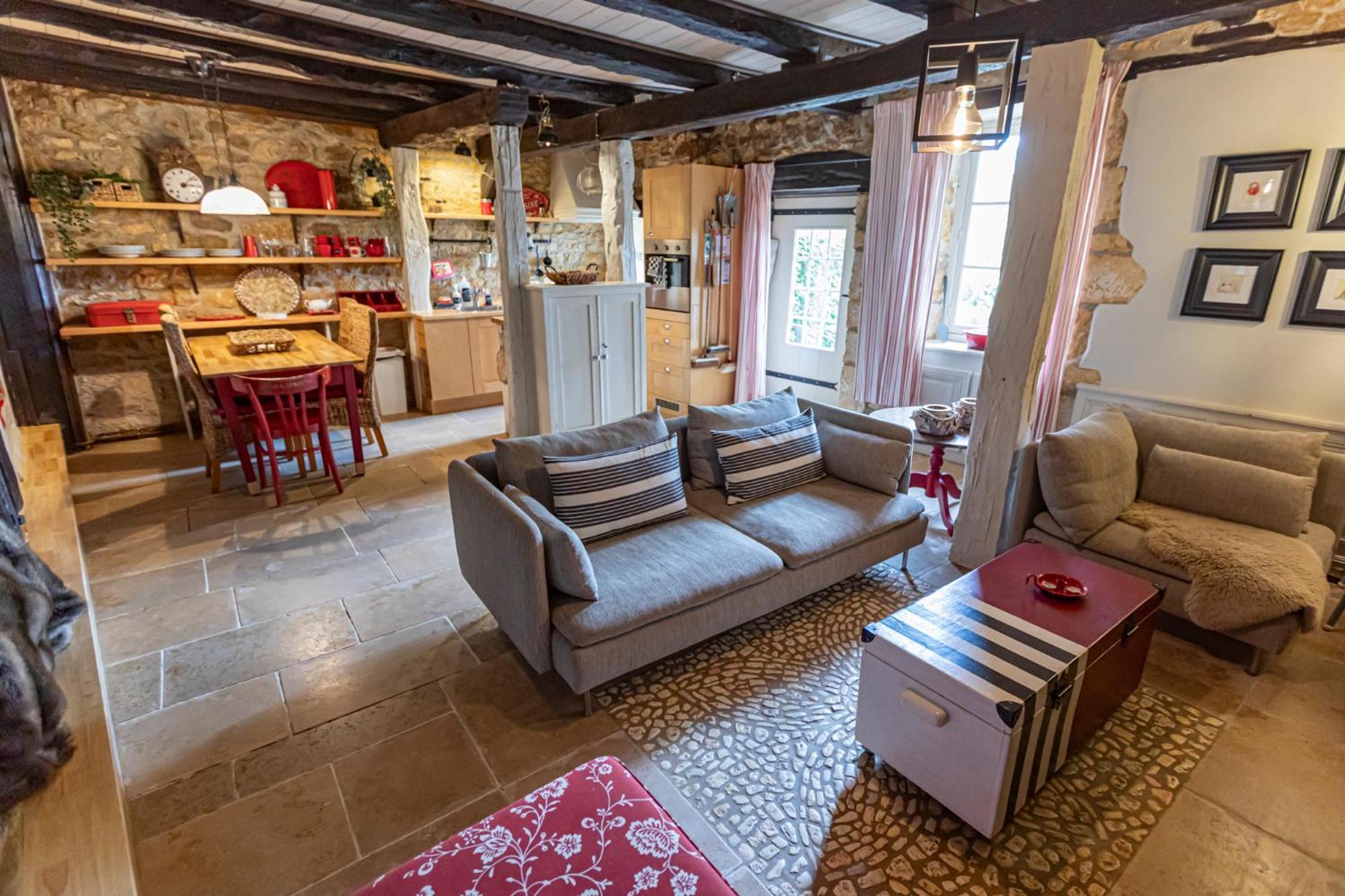 Les Bernardies Simeyrols Habitación foto