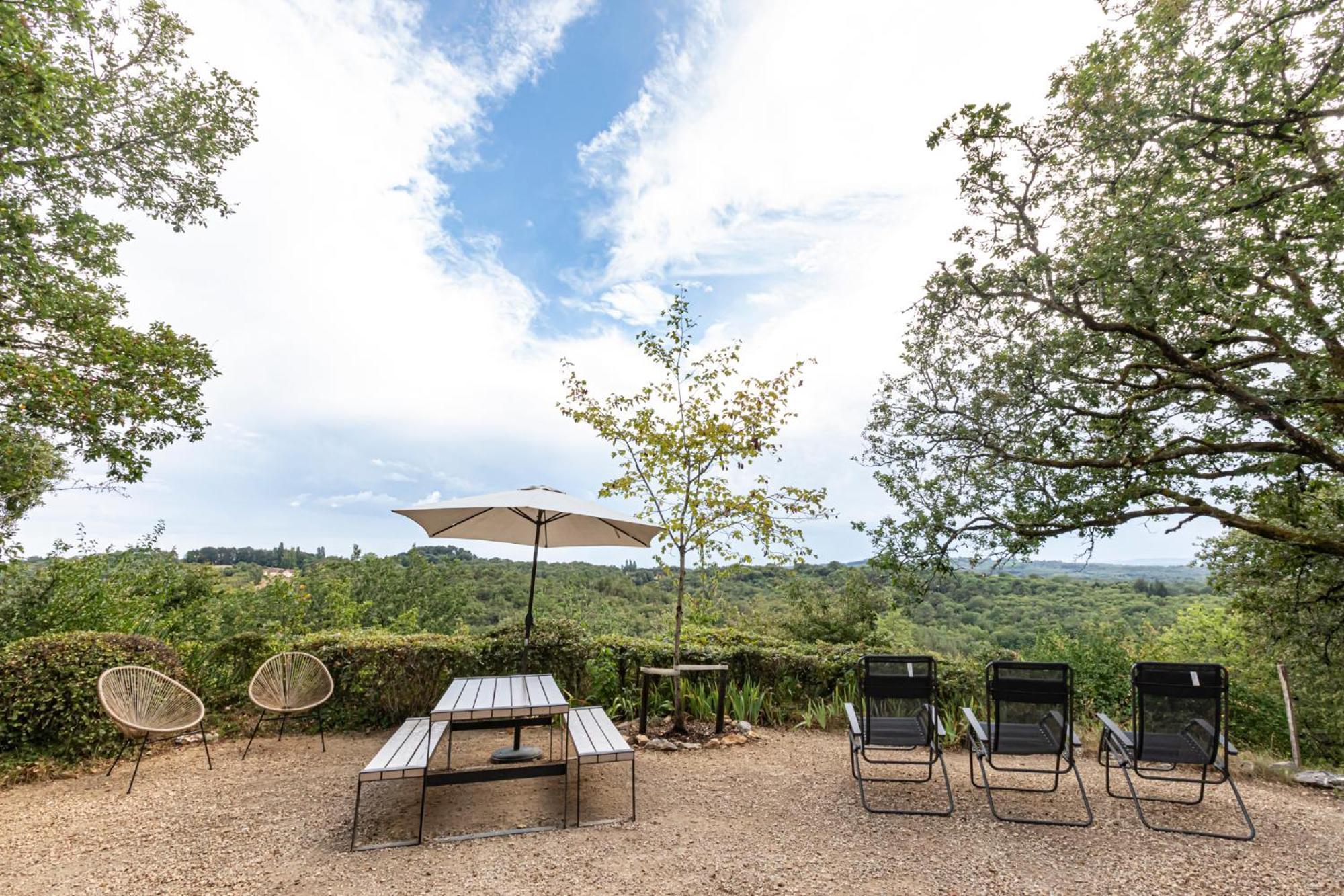 Les Bernardies Simeyrols Habitación foto